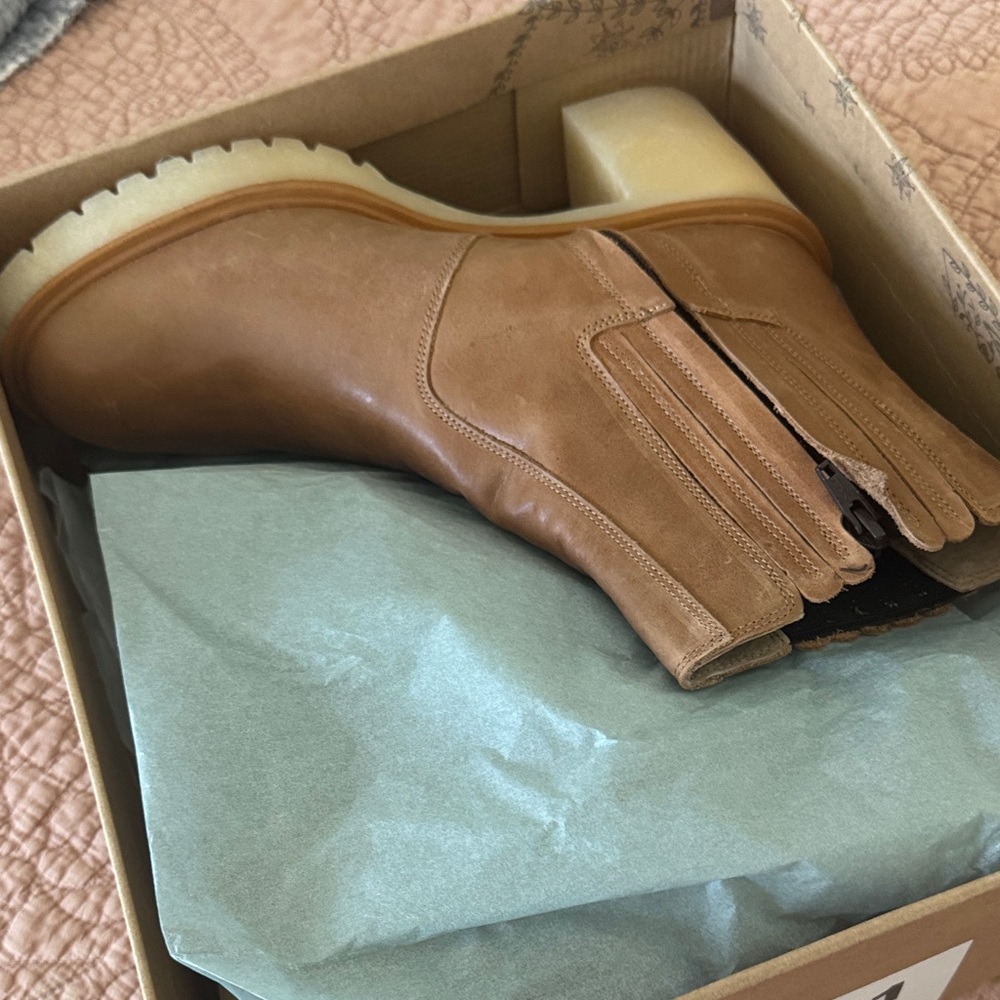 Free People Tan Leather Platform James Chelsea Block Heel Boots - Picture 8 of 8